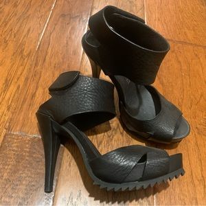 Black Pedro Garcia lug soled heels